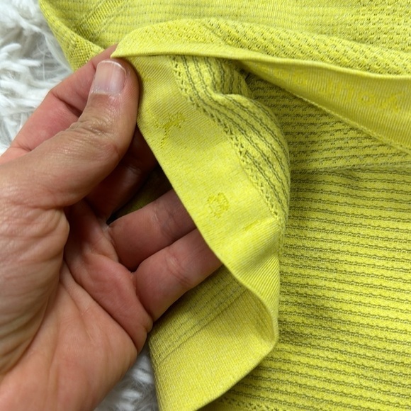 Lululemon Run: Swiftly Tech Racerback Yellow - Picture 5 of 5